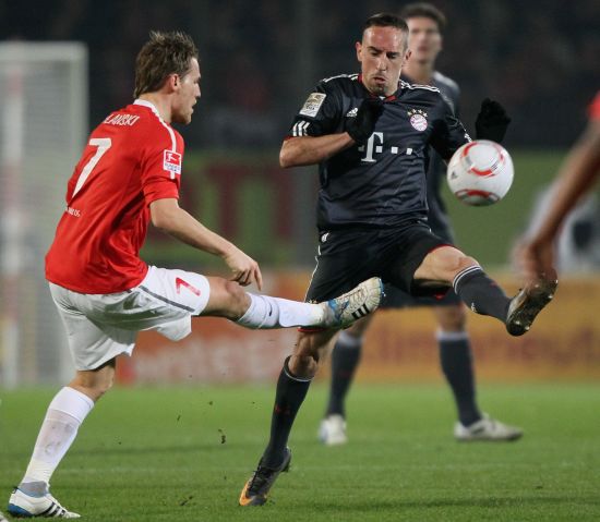 下也不轻言 下也不轻言